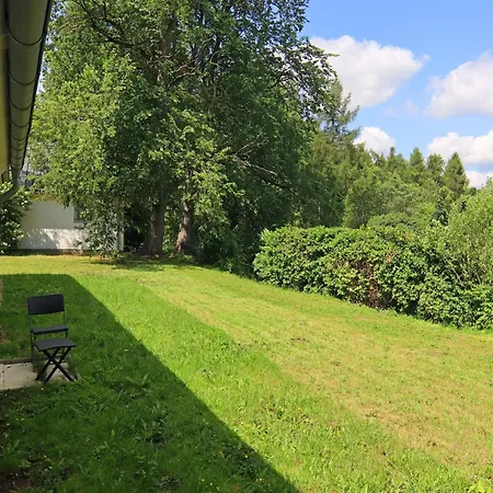 Semesterbostad Reihenhaus Rotkehlchen, Lohmen