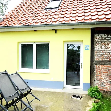 Casa de Férias Reihenhaus Rotkehlchen, Lohmen Lohmen (Mecklenburg-Vorpommern)